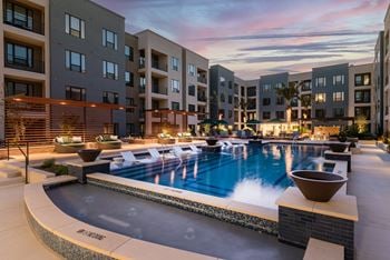 Enchanting swimming pool